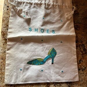 Lily Juliet NWT Shoe storage White Bag with Blue Embroidery